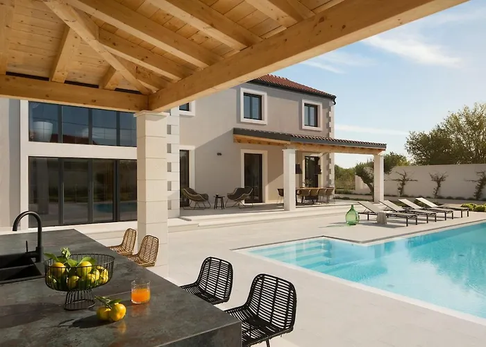 Manana Villa Gornji Zemunik